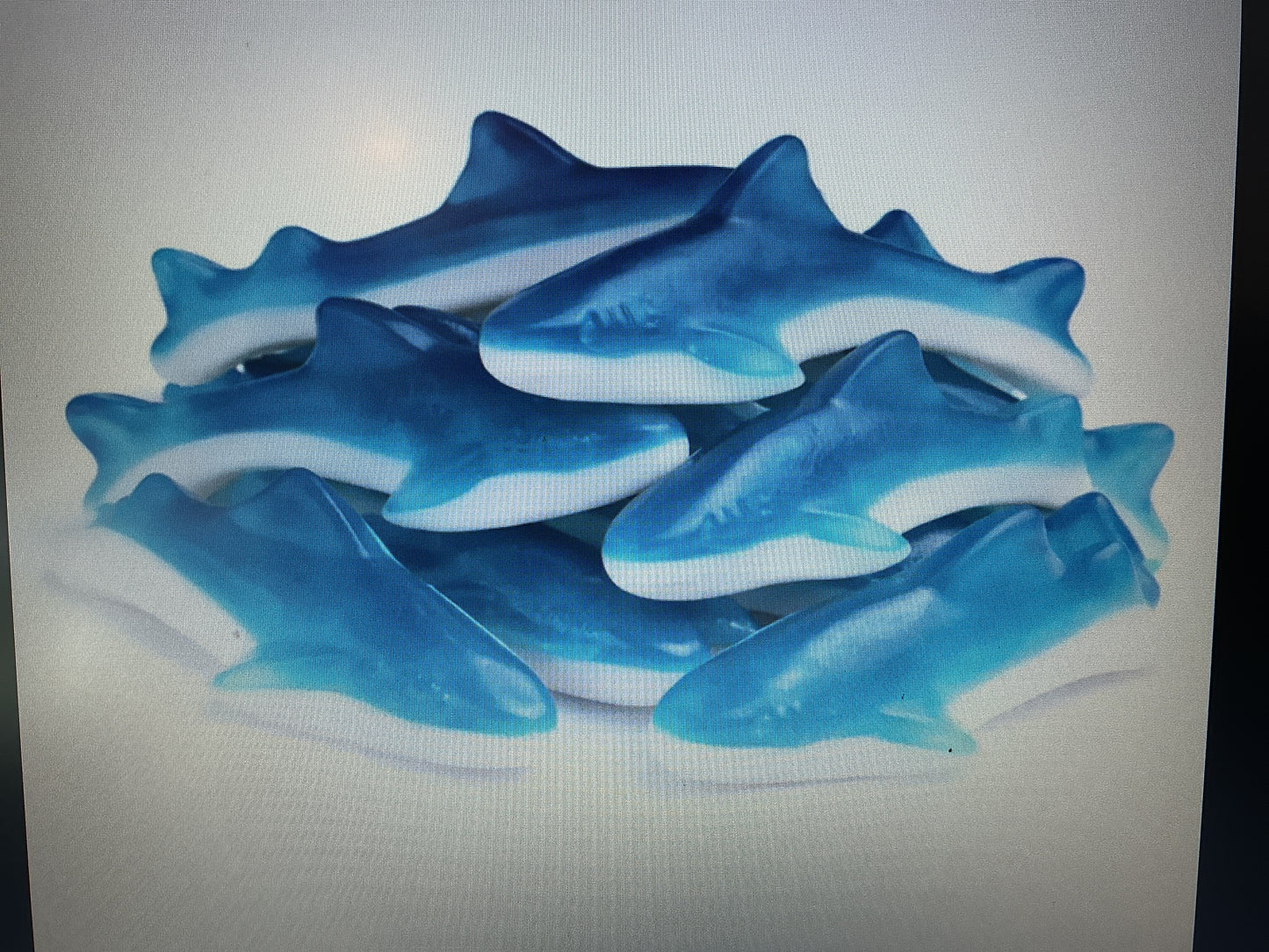 Mini Gummi Sharks 8oz
