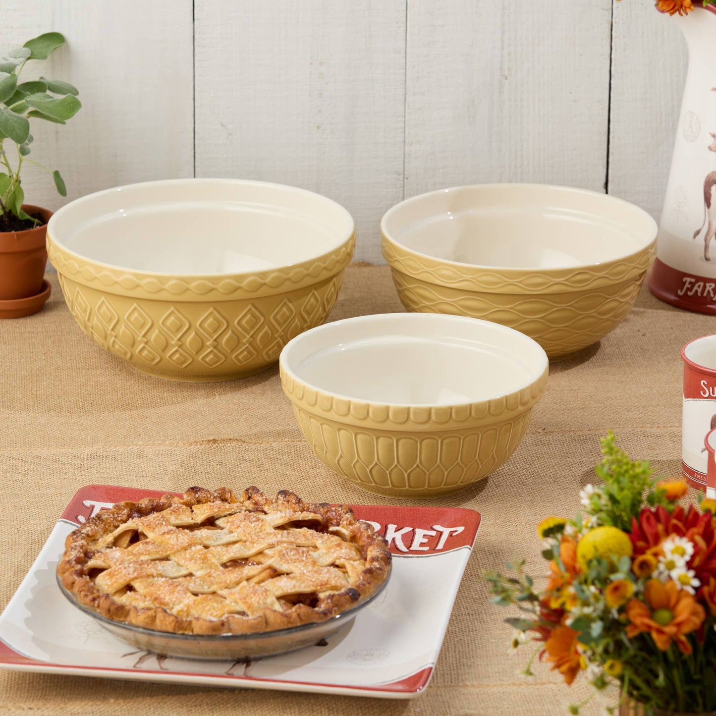 Vintage Farm Stoneware Set of 3 Mixing Bowl 2,3,4.25 qt